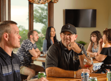 A family reunion at a HÓZHÓ Scottsdale vacation rental.
