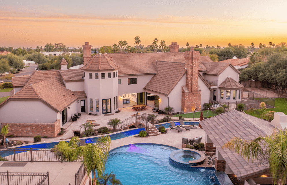 Family Reunion Rentals: Find Your Perfect Gathering Space