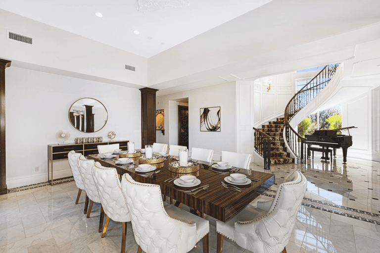 A large dining area, perfect for private events in Scottsdale.