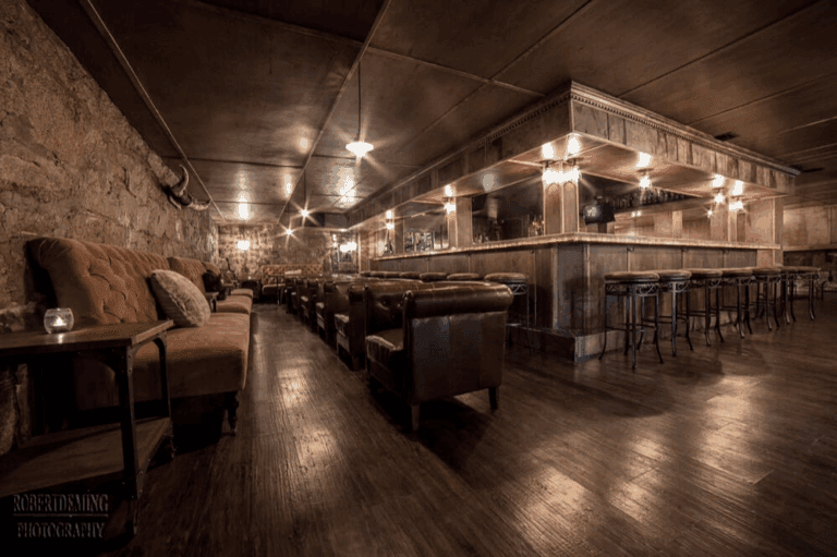 The Point Bar & Lounge