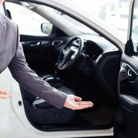 Luxury transportation arranged by HÓZHÓ concierge