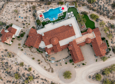 Ariel image of the HÓZHÓ East Estate at Lone Mountain.