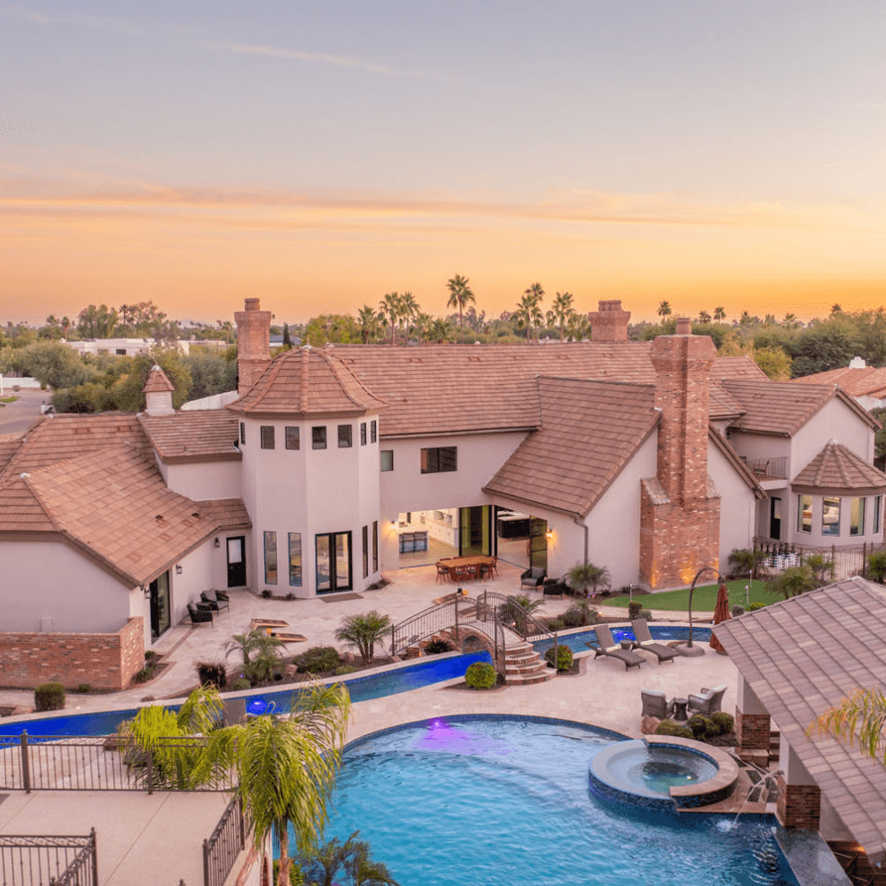 A large luxury vacation rental in the desert, ideal for luxury vacation planning.