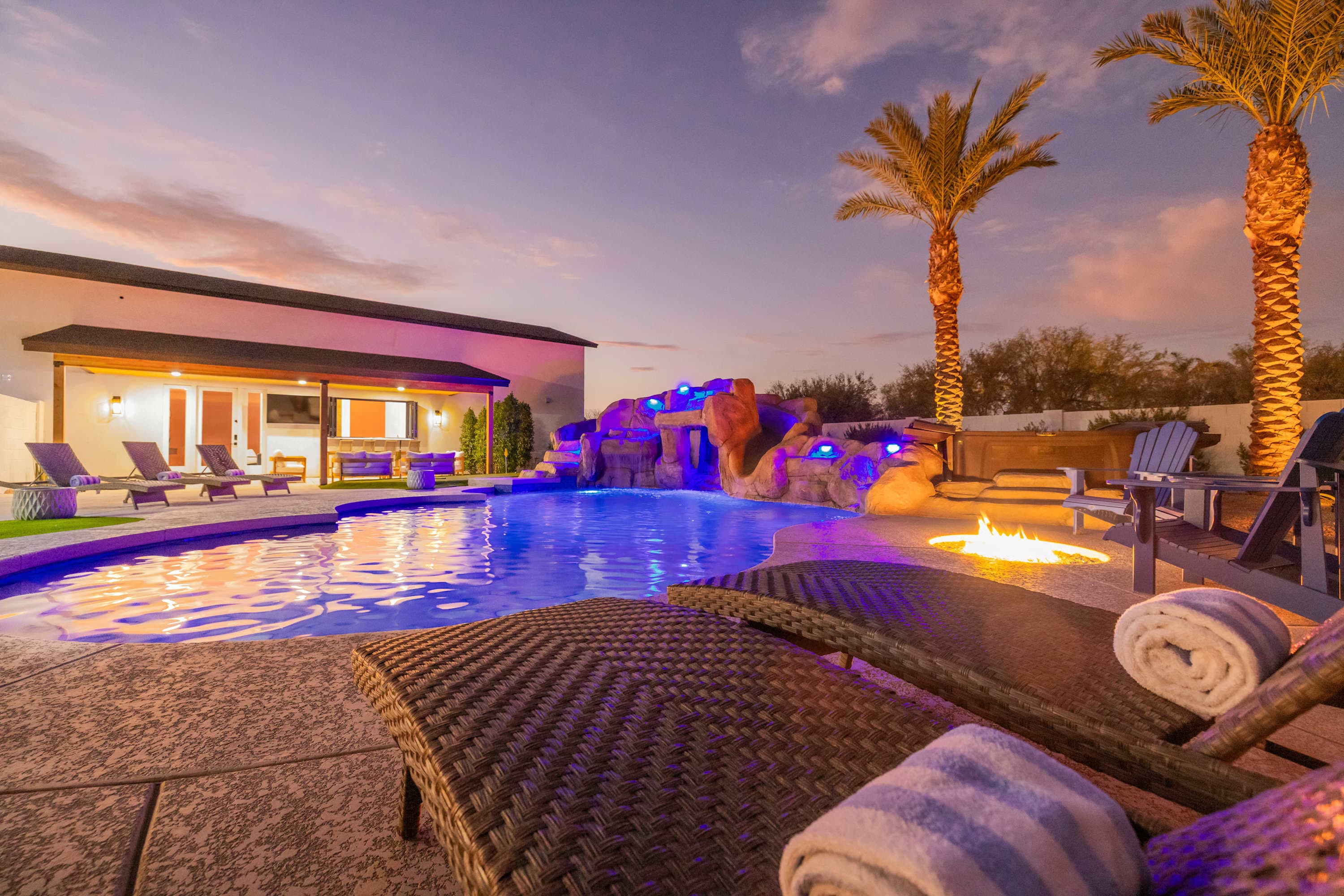 HÓZHÓ Residence on Desert Palms