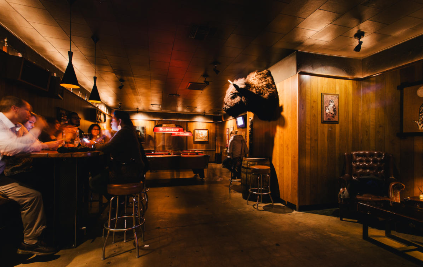 The Little Woody Bar