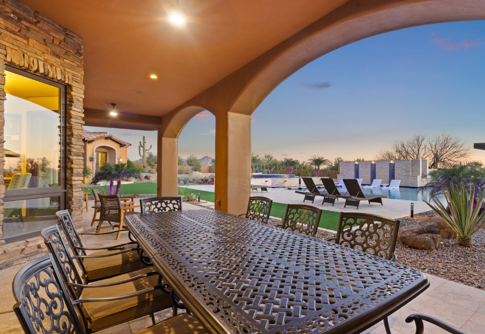 A picture of the outdoor group seating at HÓZHÓ West Estate at Lone Mountain.