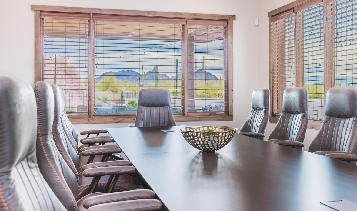 A picture of a meeting room at HÓZHÓ Scottsdale.