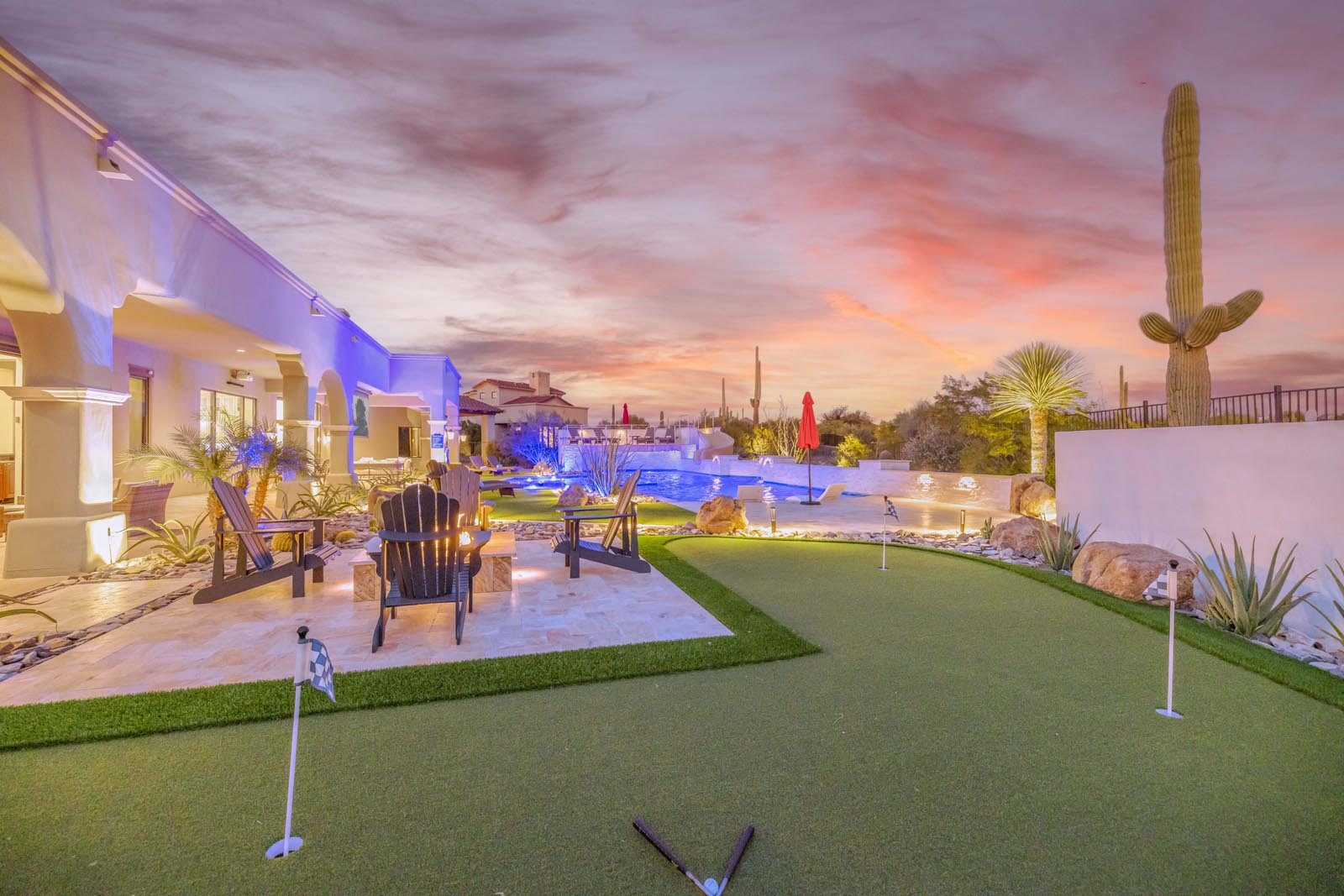 HÓZHÓ East Estate at Lone Mountain