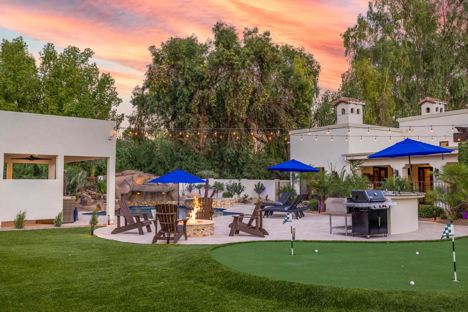 HÓZHÓ Estate on the Course