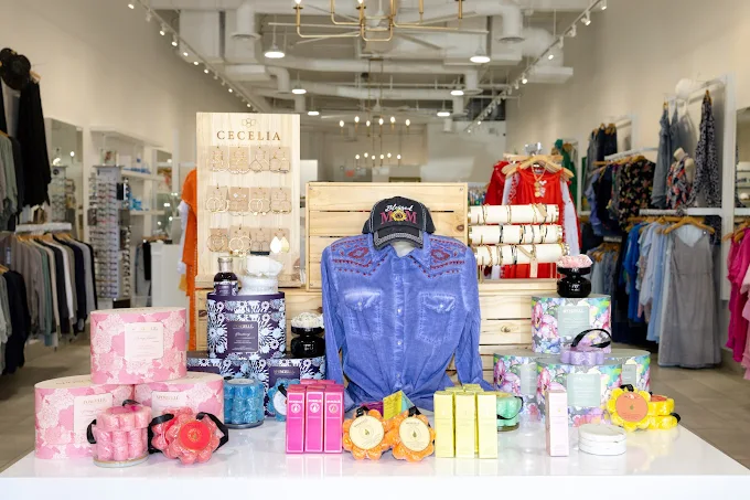 An image of the inside of Daisy Blue. 