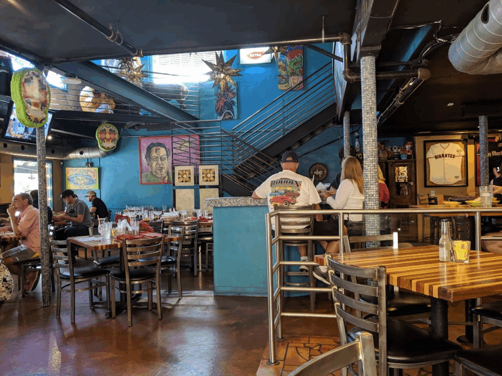 Cien Agaves Tacos & Tequila